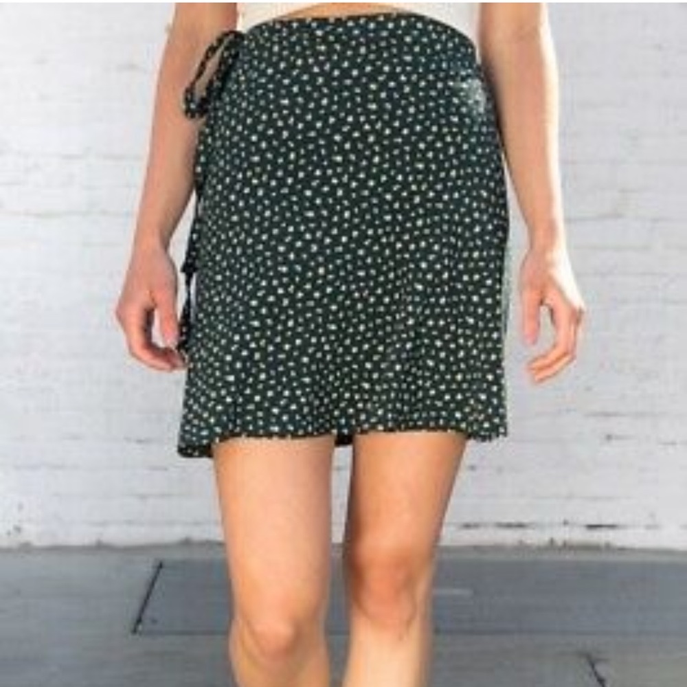 brandy melvile green/white floral  ballet wrap mini Genevieve Skirt NWOT